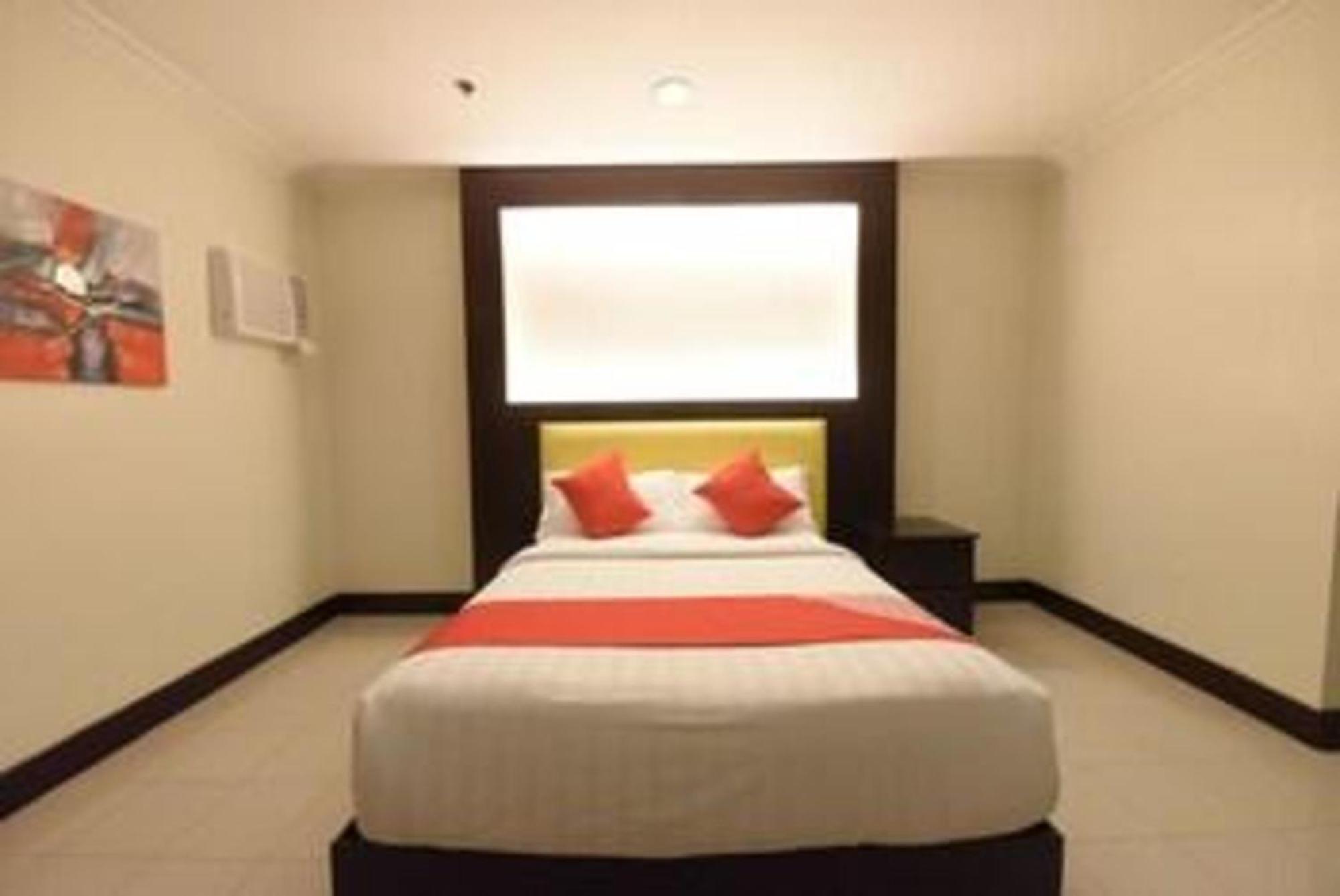 Oyo 115 Northridge Mansions Hotel Quezon City Kültér fotó