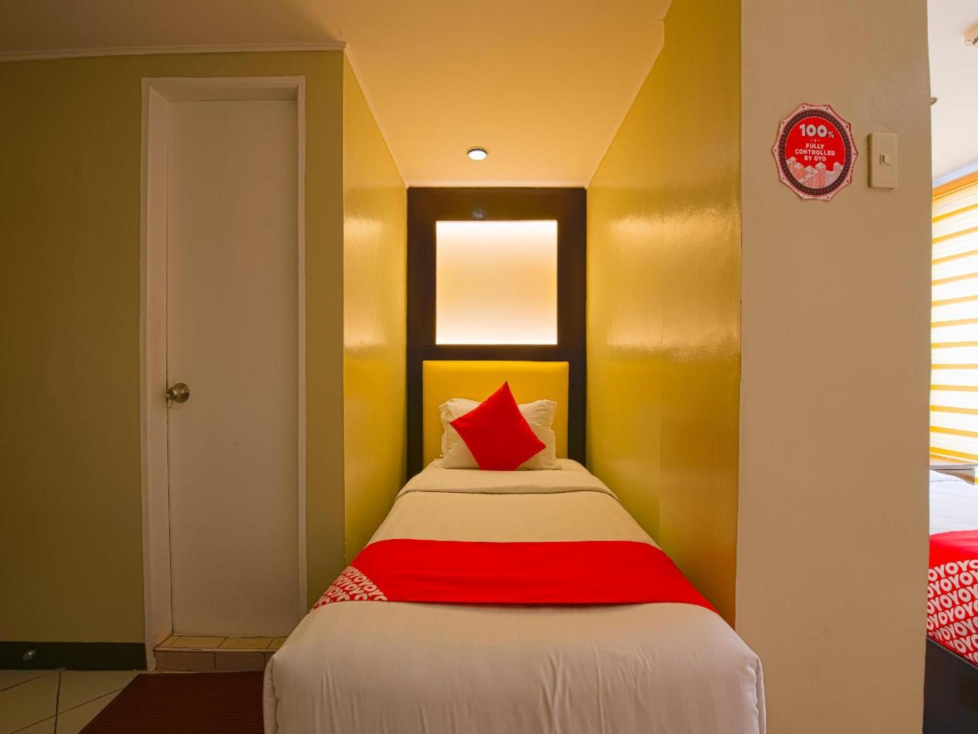 Oyo 115 Northridge Mansions Hotel Quezon City Kültér fotó