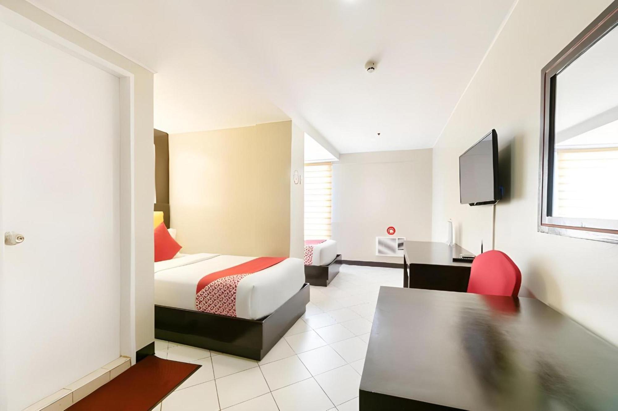 Oyo 115 Northridge Mansions Hotel Quezon City Kültér fotó