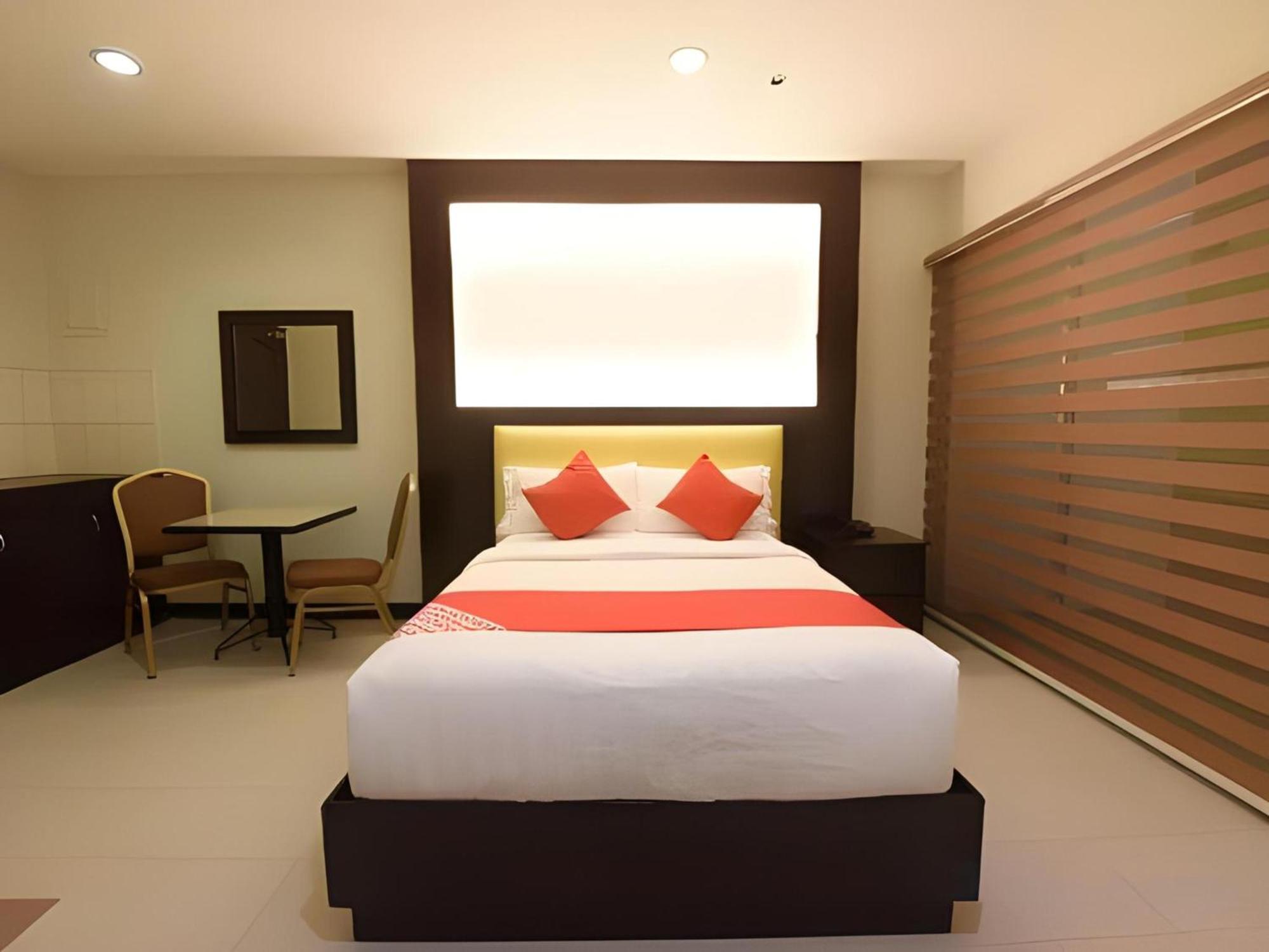 Oyo 115 Northridge Mansions Hotel Quezon City Kültér fotó
